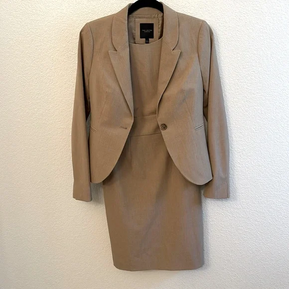 The Limited Dress with matching blazer The limited collection size 2 - Picture 3 of 8